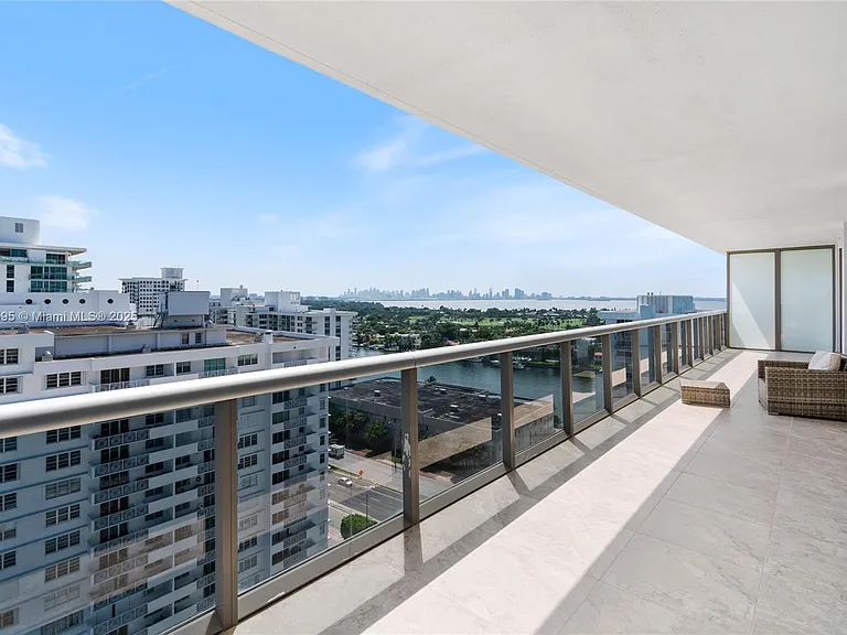 5875 Collins Ave #1902 — Photo 56