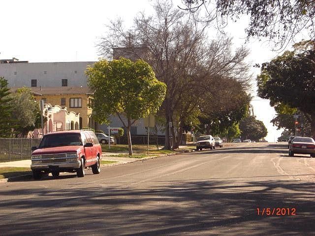 2nd image of 5324 10th Ave