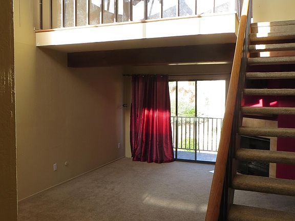 3rd image of 806 Via Casitas