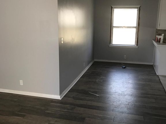 5th image of 822 N Irvington Ave