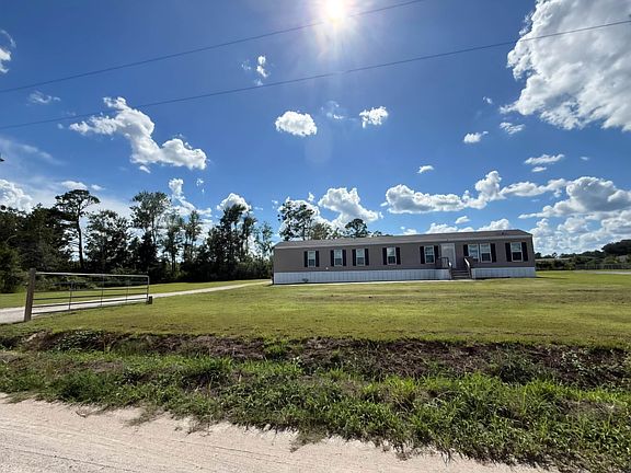 3rd image of 3300 Marshland Rd.