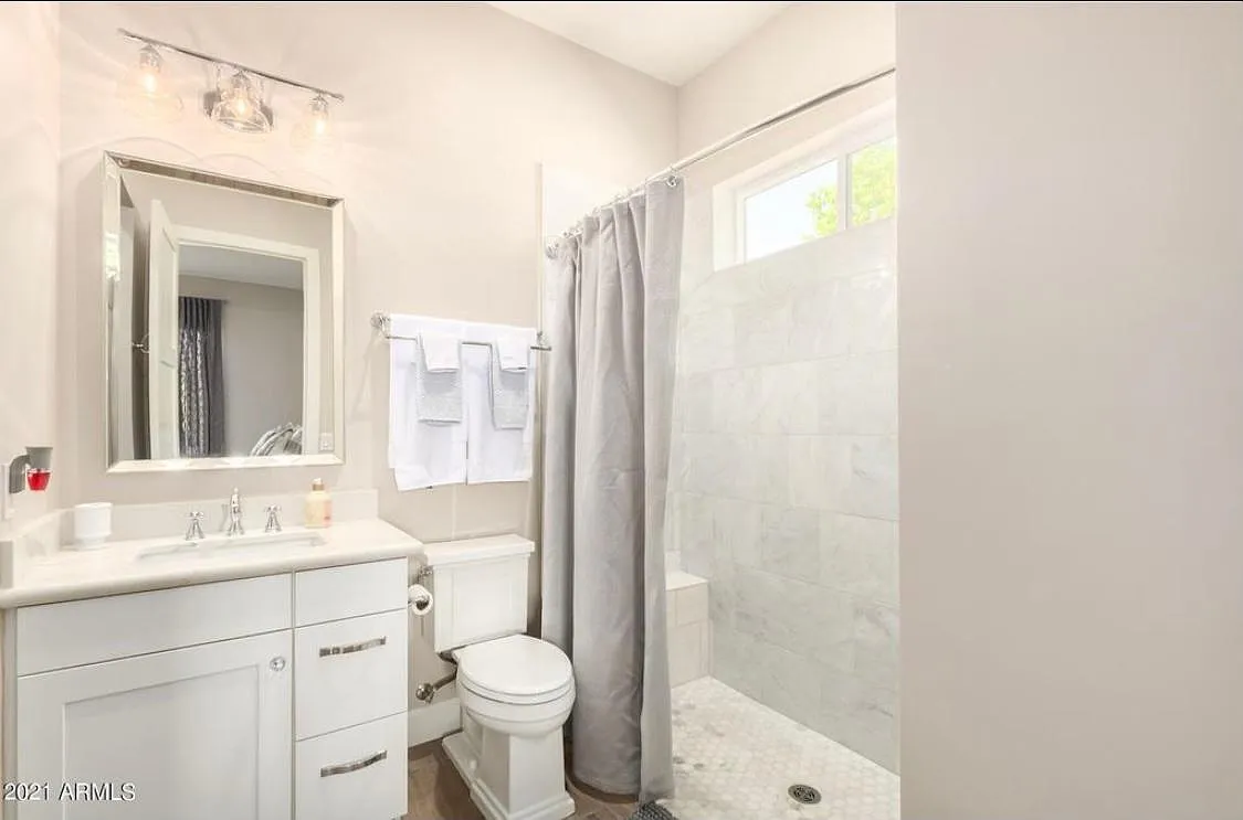 Building Photo - 7618 W Villa Theresa Dr