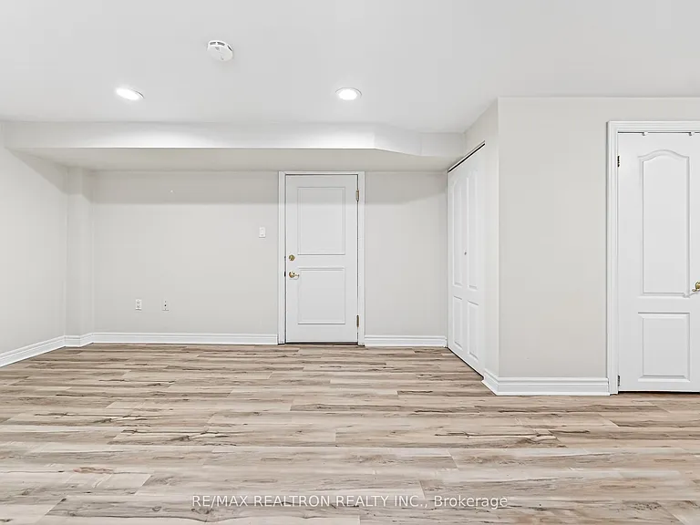454 Donlands Ave #R2 — Photo 19