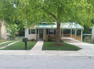 1013 Mountain View St, Hendersonville, NC 28739