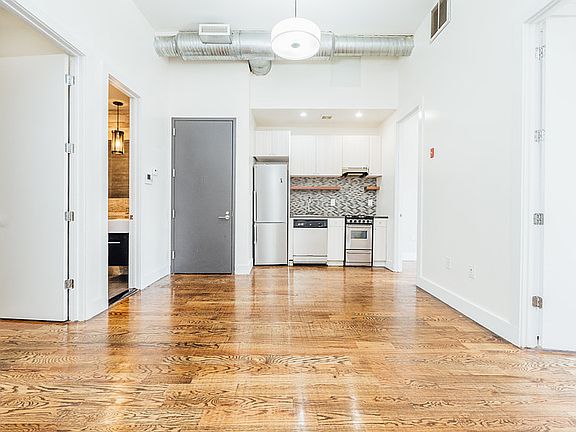 3rd image of 360 Palmetto St #2H