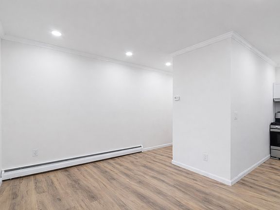 3rd image of 21-29 Audrey Ave #D