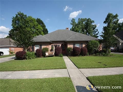 1st image of 105 Berkshire Ln