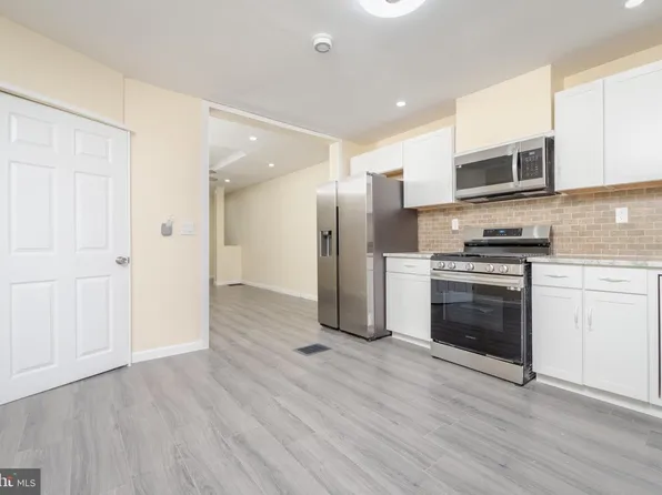 529 Brunswick St, Baltimore, MD 21223