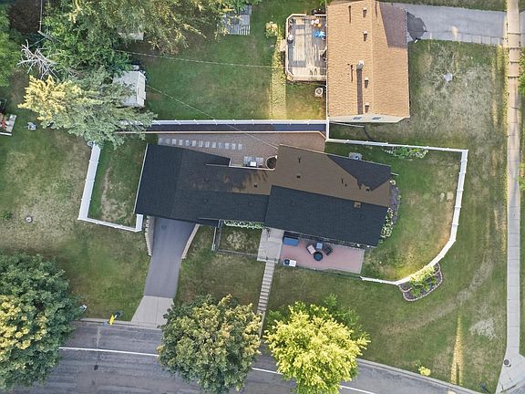 5th image of 1165 Edgewater Blvd