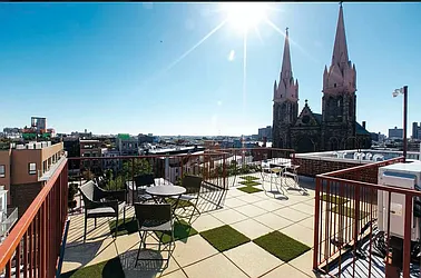 Rented by Space Link Realty