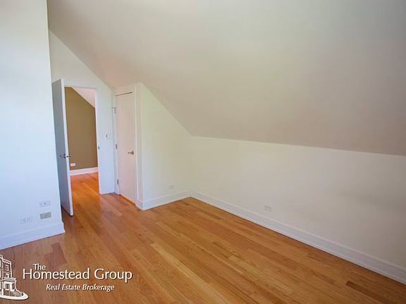 3rd image of 3023 N Oakley Ave #2FRONT