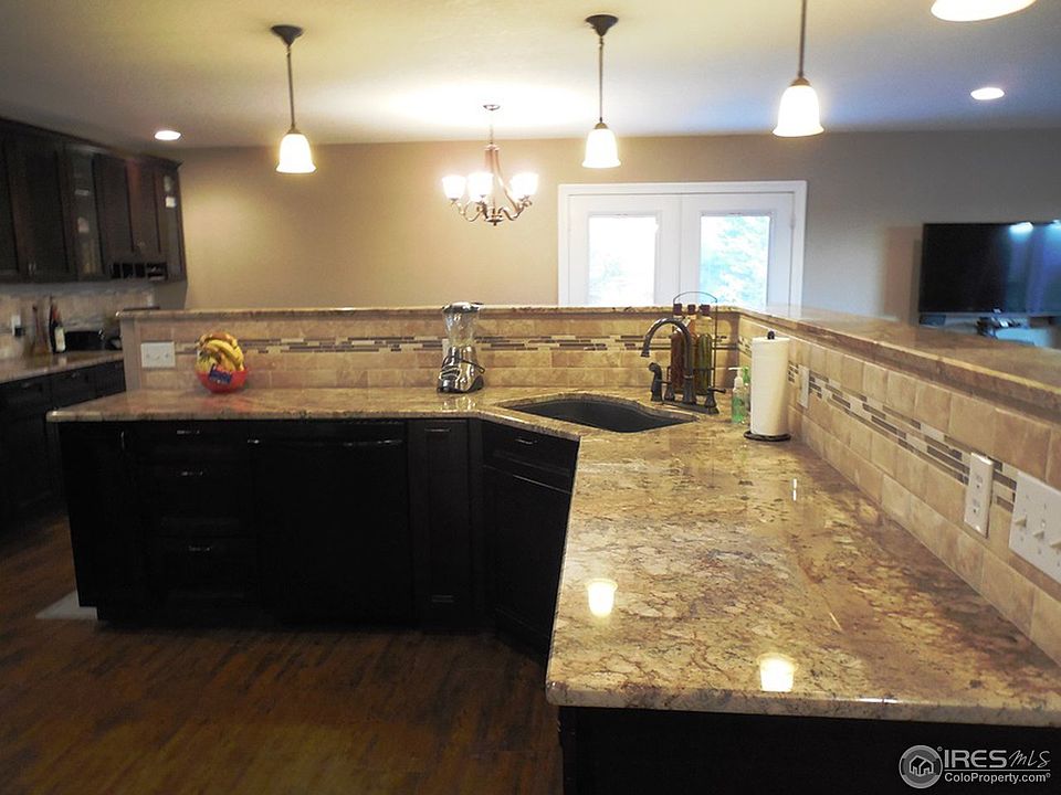 1st image of 1110 Hemlock Ct