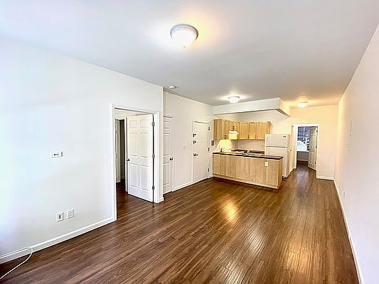 1st image of 1085 2nd Ave #3