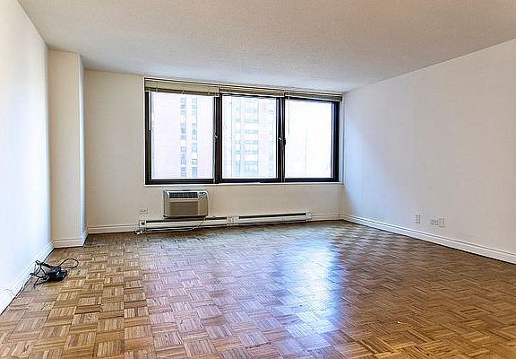 5th image of 1623 3rd Ave APT 11G