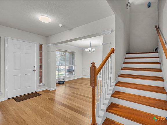 2nd image of 504 Grace Louis Cir