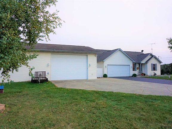 2nd image of 2678 Treeline Dr