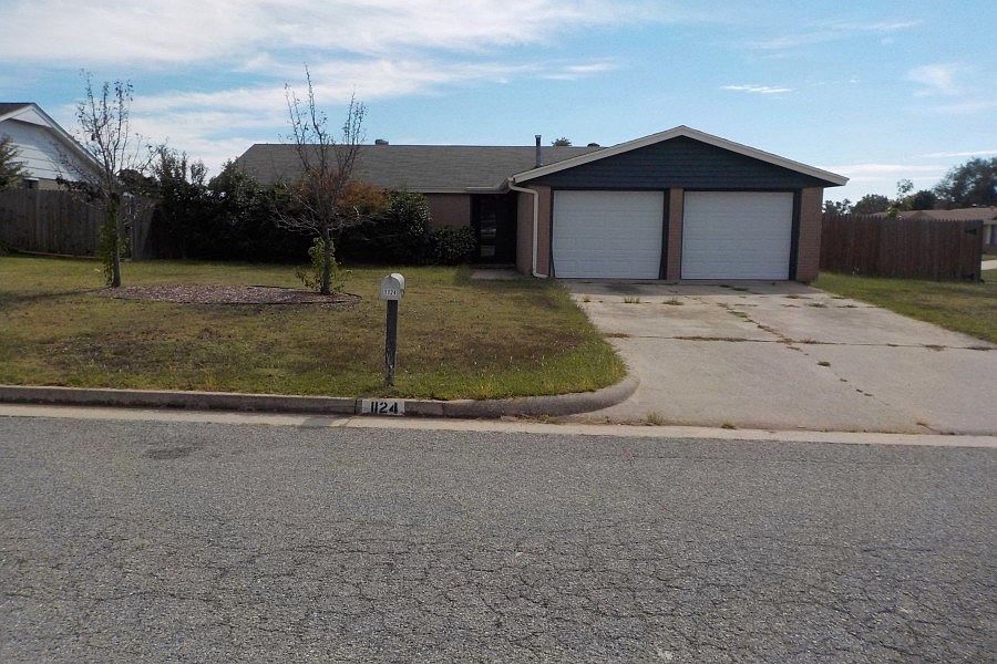 1st image of 1124 SW 102nd St