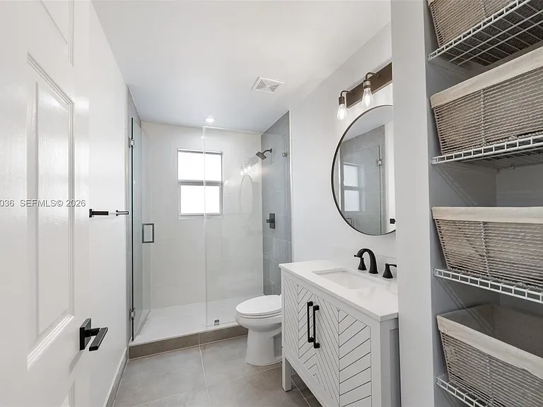 403 SW 12th Ave #3 — Photo 12