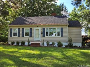1414 W Chaloner Dr, Roanoke Rapids, NC 27870