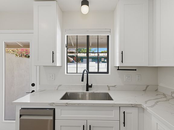 4th image of 2632 E Glenrosa Ave APT 1