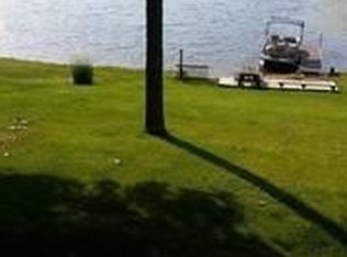 10567 Lafollette Dr, Brighton, MI