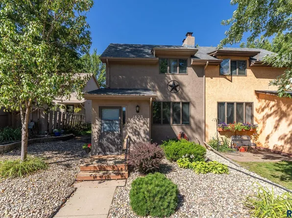 1823 S Stephen Ave, Sioux Falls, SD 57103