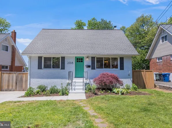 208 N Furman St, Alexandria, VA 22304