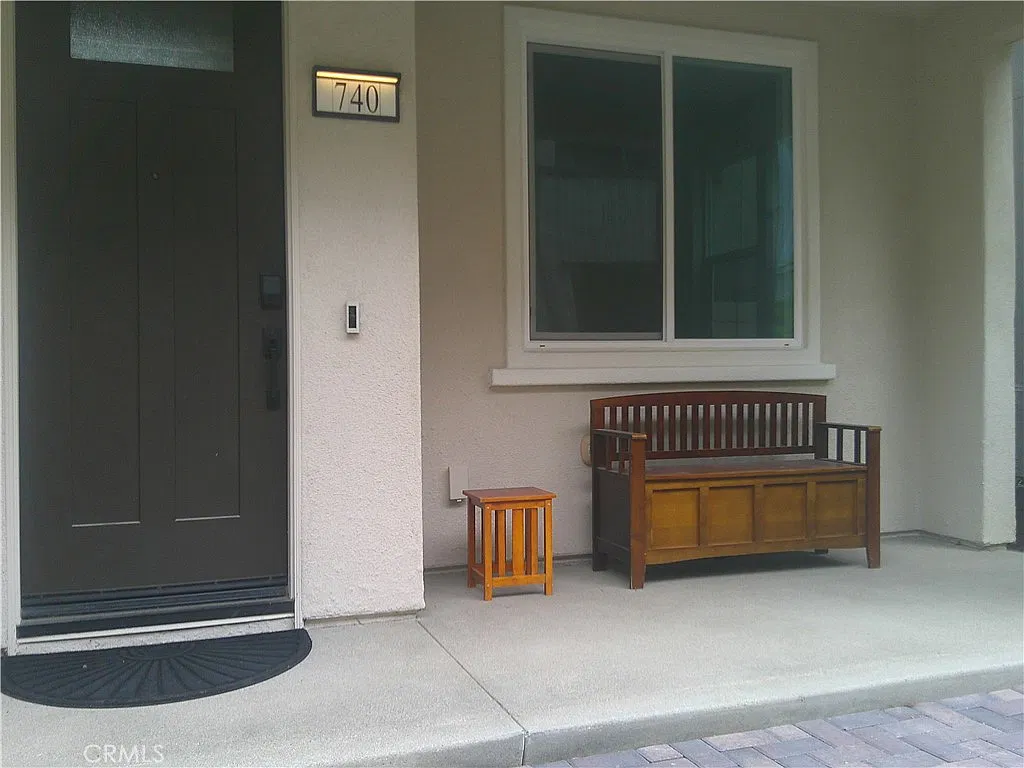 2 bed, 2.5 bath, 1414 sqft, $4,295 — Photo 1