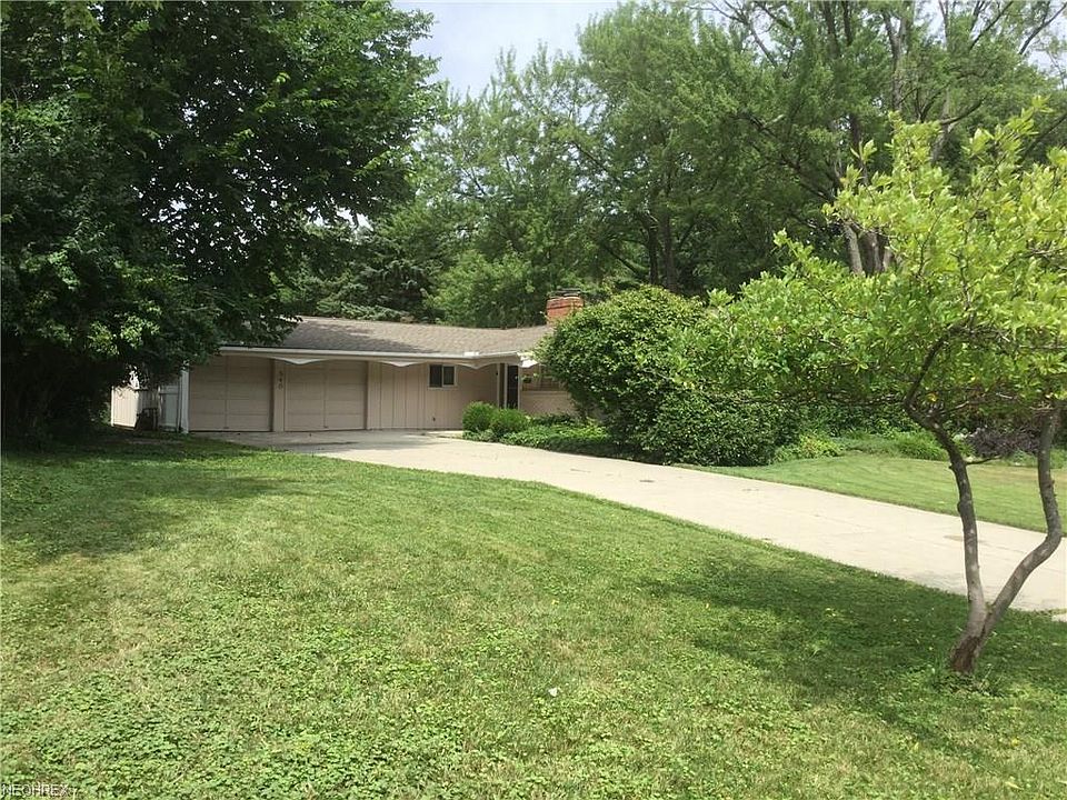 1st image of 540 Edinborough Dr