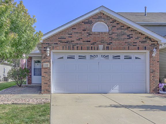 2nd image of 2237 Sandridge Ln