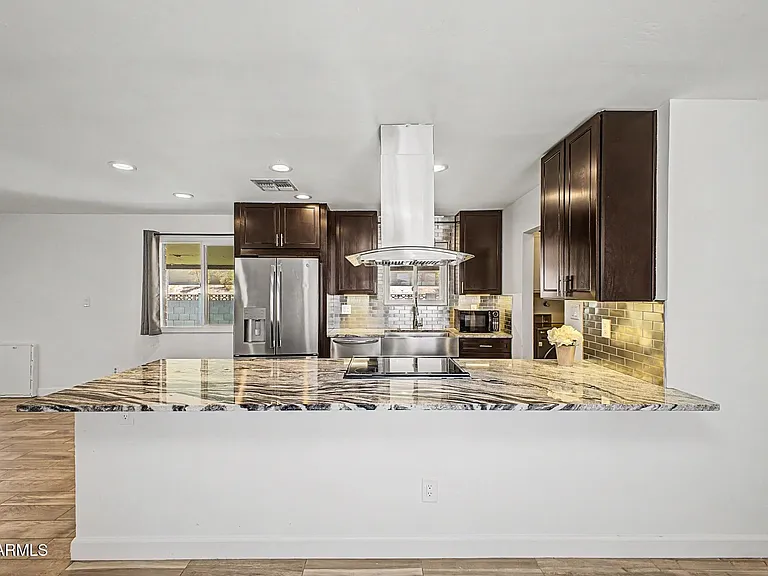 1243 E Riviera Dr — Photo 1