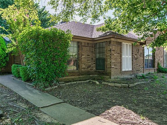2nd image of 2208 Prairie Creek Trl