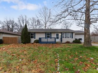 2855 Wayne Ct, Lake Station, IN 46405