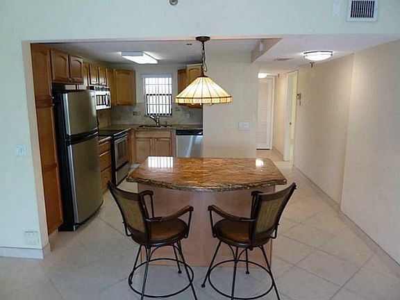 4th image of 2400 Deer Creek Cc Boulevard #410-1