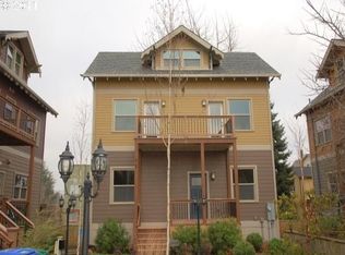 73 NE Graham St, Portland, OR 97212