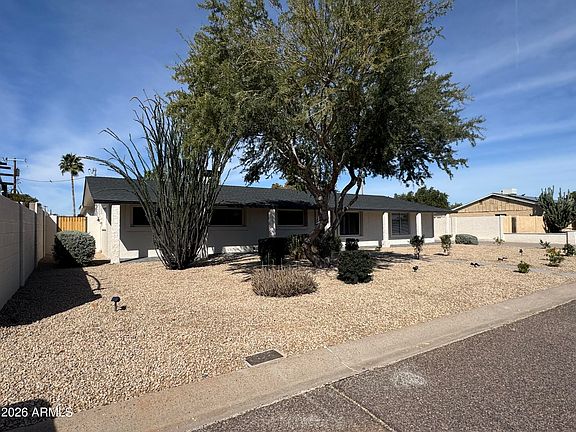 3rd image of 18212 N 43RD Place