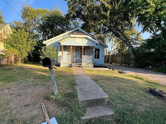 2nd image of 2109 Carolina St