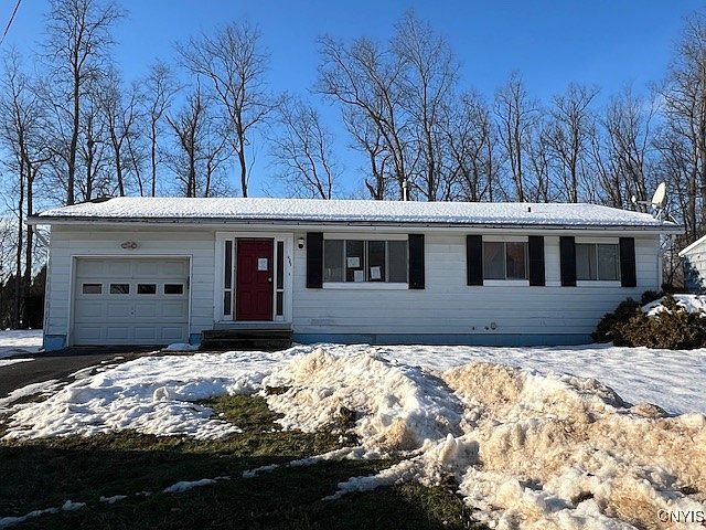 1st image of 429 Brody Dr