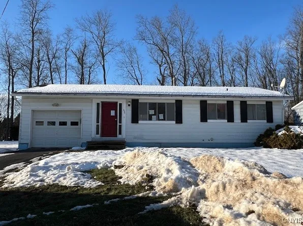 429 Brody Dr, Utica, NY 13502