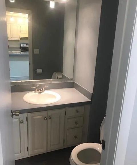 1001 N Oak Dr — Photo 8