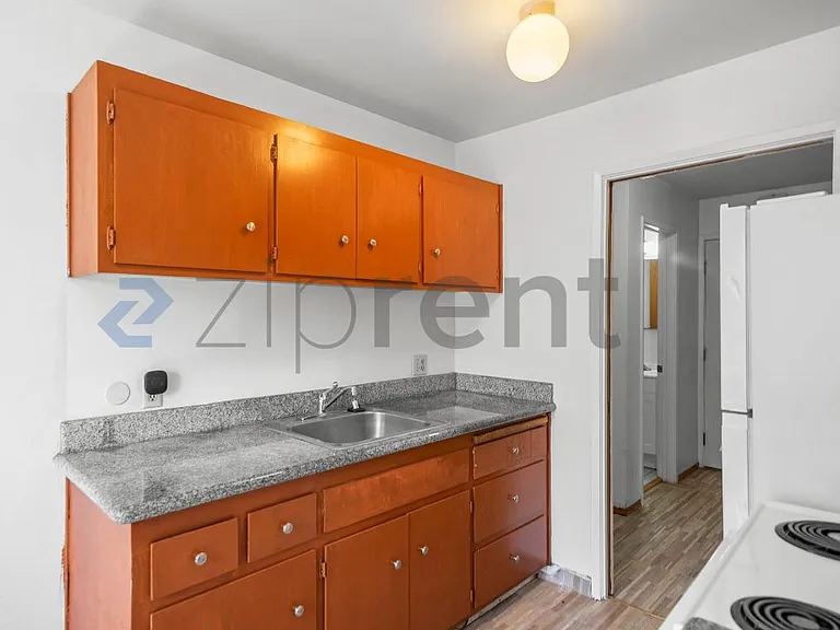 321 Athol Ave #1 — Photo 13