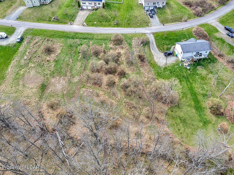 2nd image of 12 Walnut Ridge Dr