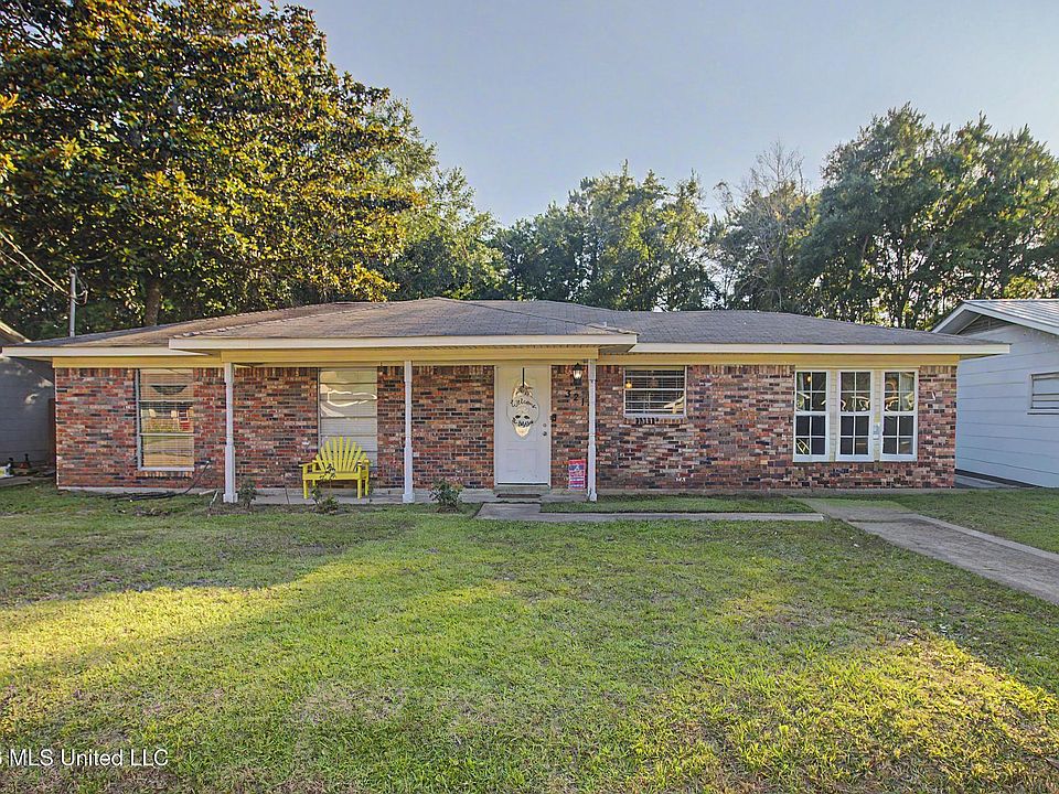 1st image of 321 Lawler Ave