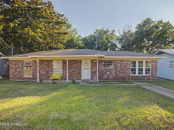 321 Lawler Ave, Long Beach, MS 39560