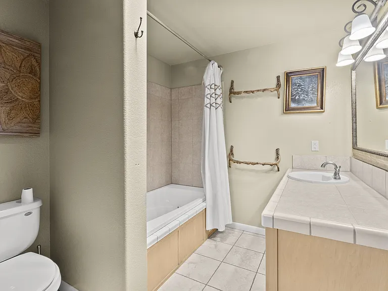307 Heath Dr #1 — Photo 68