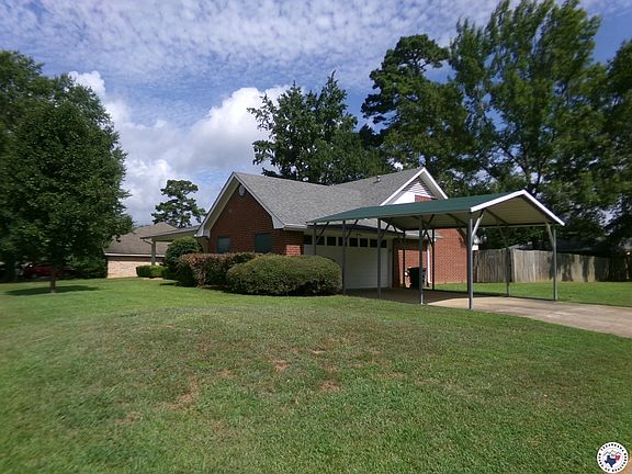 3rd image of 202 Trailwood Ln