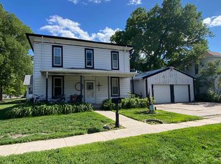 225 E 23rd St, Kearney, NE 68847