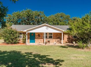 108 N Hill Top Ct, Springtown, TX 76082