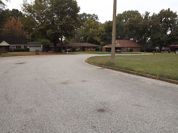 4th image of 4544 Saint Honore Dr