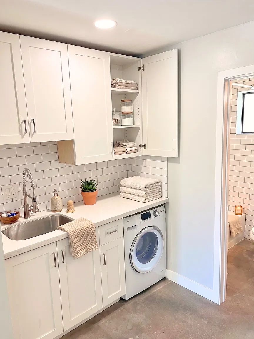 Studio, 300 sqft, $1,095 — Photo 3
